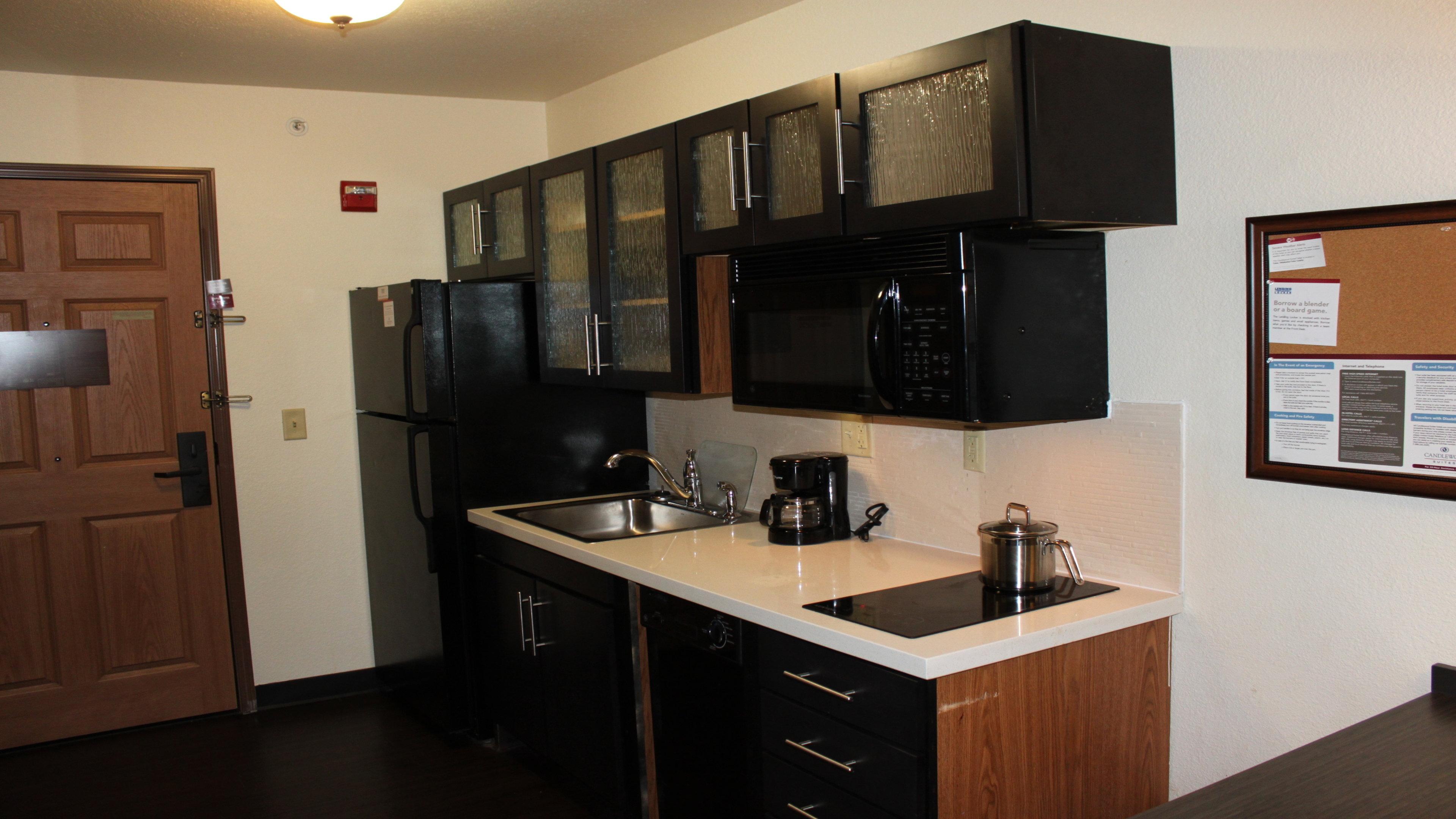 Candlewood Suites Tulsa Брокен-Эрроу Экстерьер фото