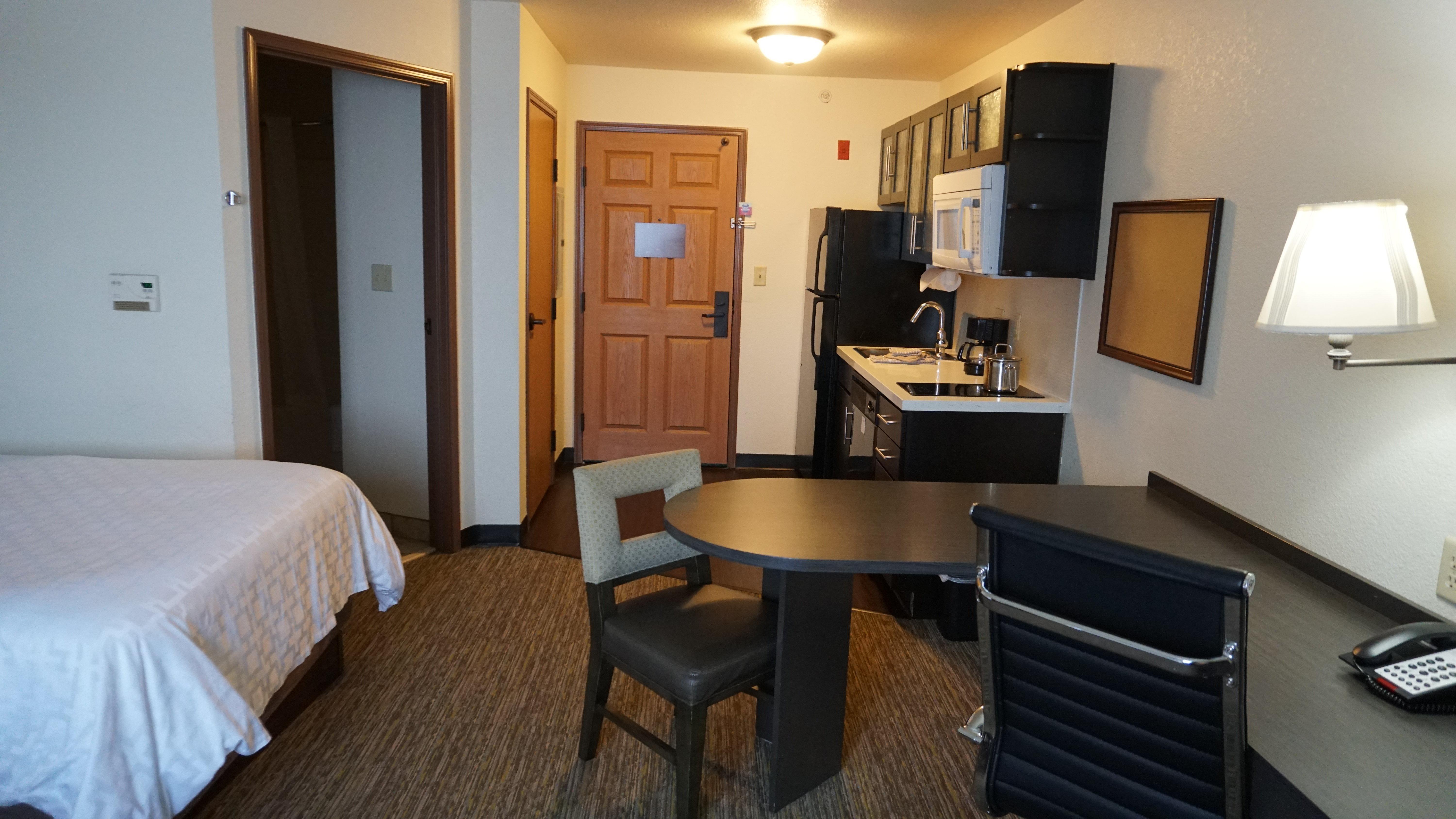 Candlewood Suites Tulsa Брокен-Эрроу Экстерьер фото